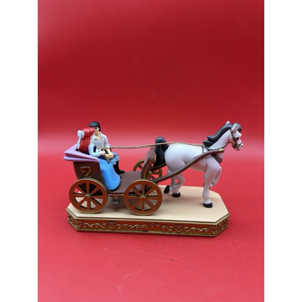 VERY RARE Vintage Story Collection Carriage Little Mermaid Eric Ariel Figurine